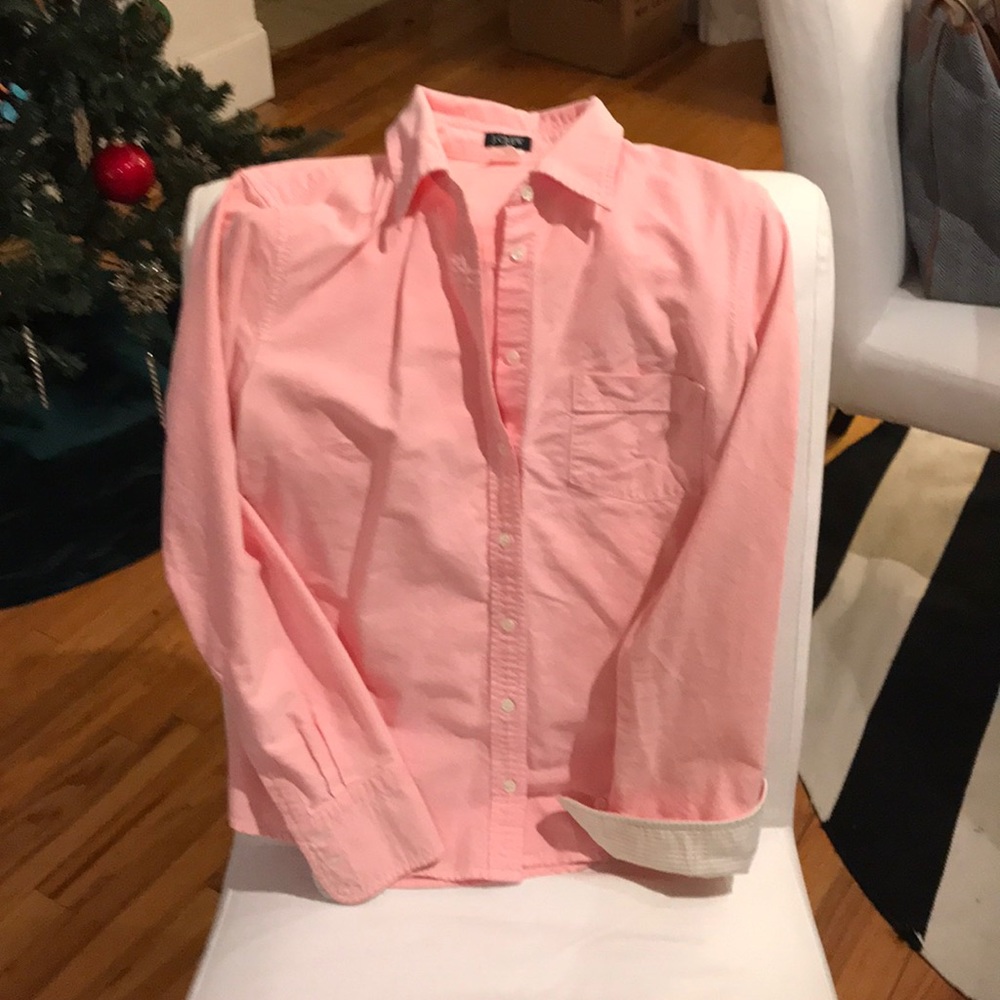 Women’s long sleeve button up